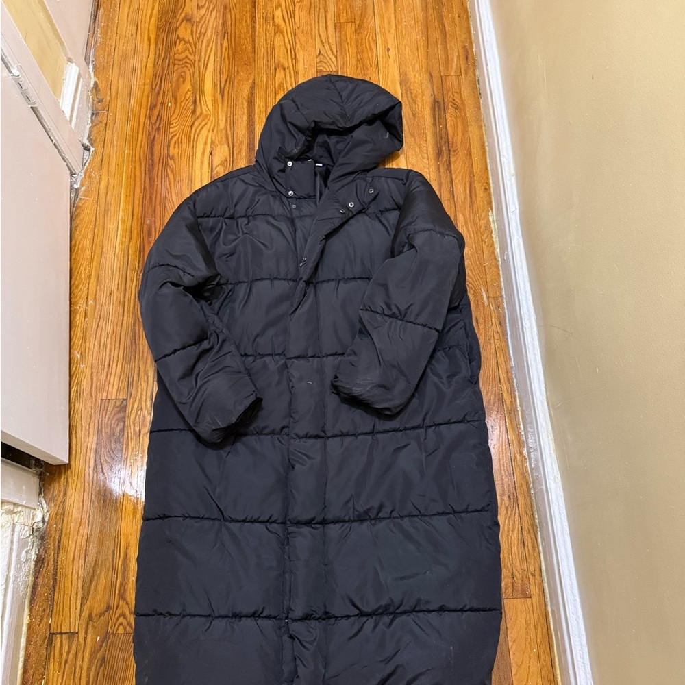 Unisex maxi puffer jacket with hood in black - Picture 4 of 7